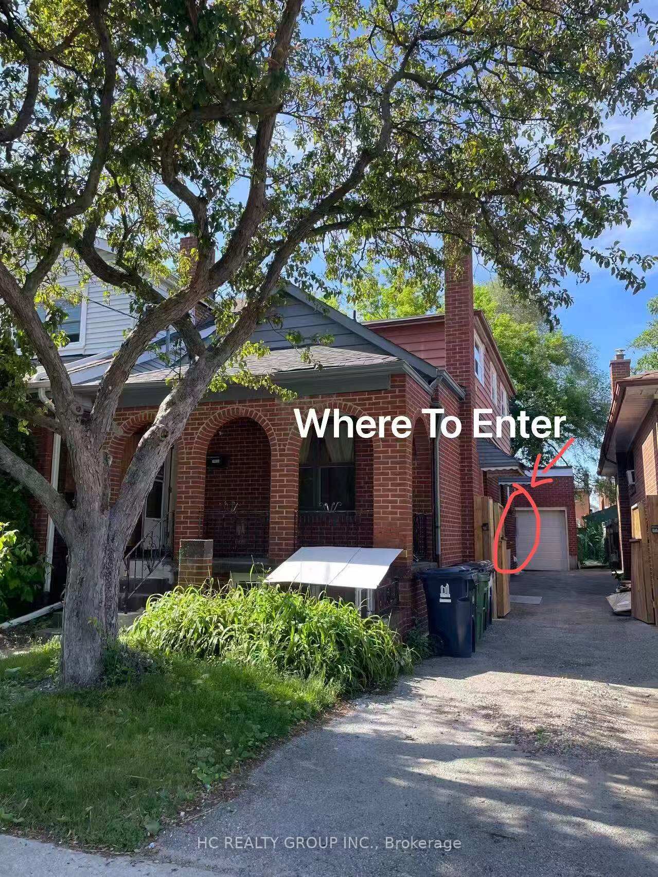 Property Photo:  48 Torrens Avenue Upper  ON M4K 2H8 