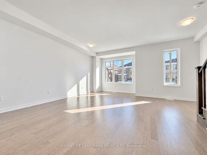 Property Photo:  8 Avani Avenue  ON L6C 3M3 