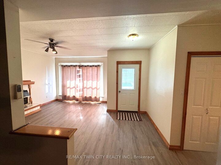 Property Photo:  777 James Street D  ON N4B 2C9 