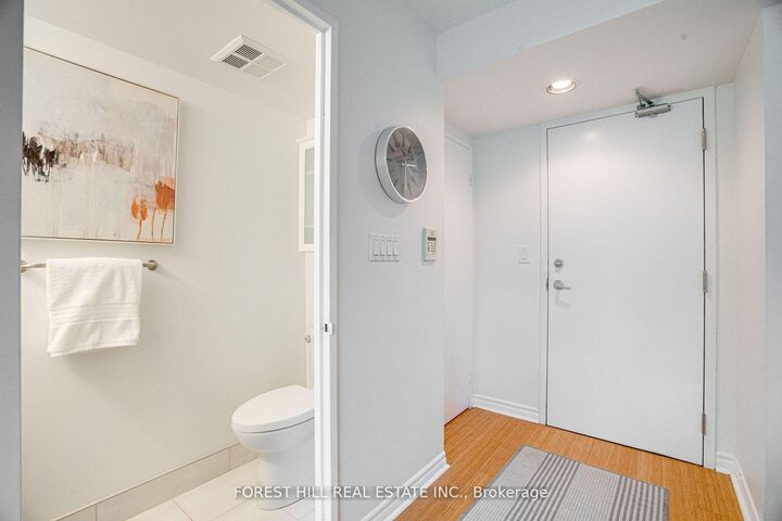 Property Photo:  200 Manitoba Street 212  ON M8Y 3Y9 