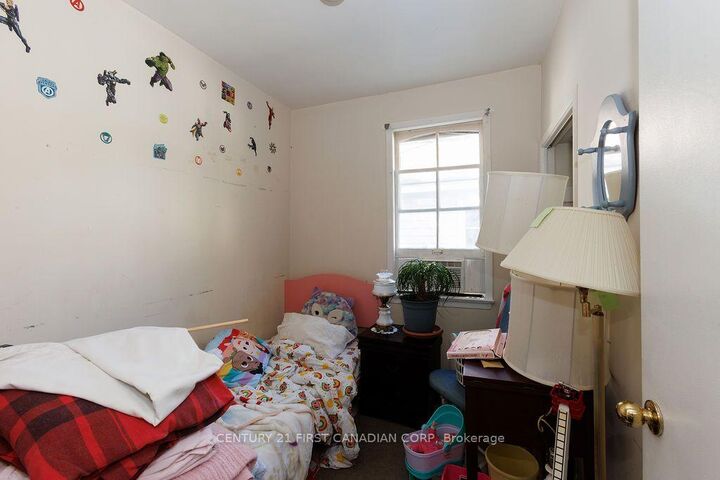 Property Photo:  13 Springbank Drive  ON N6J 1E1 