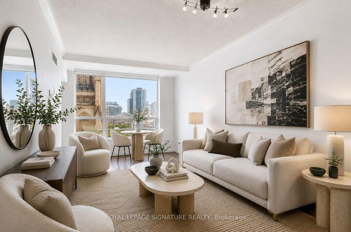 Property Photo:  92 King Street E 813  ON M5C 2V8 