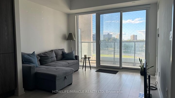 Property Photo:  2033 Kennedy Road 516  ON M1T 0B9 