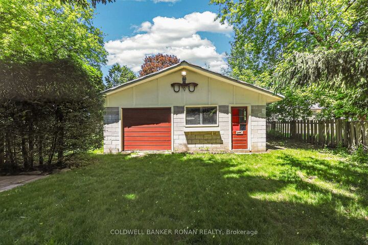 Photo de la propriété:  132 Queen Street  ON L9R 1K6 