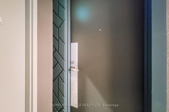 Property Photo:  415 Main Street 208  ON L8P 1K5 