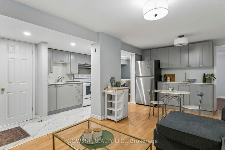 Property Photo:  3275 Dragon Drive Basement  ON L5B 3H6 
