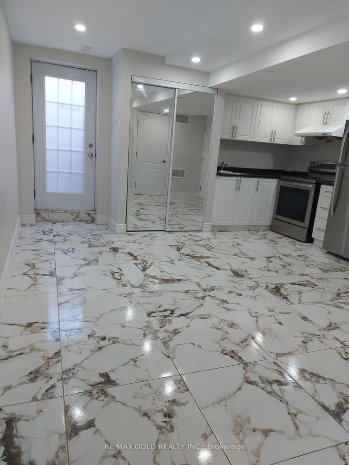 Property Photo:  36 Cyclone Trail  ON L7A 5E7 
