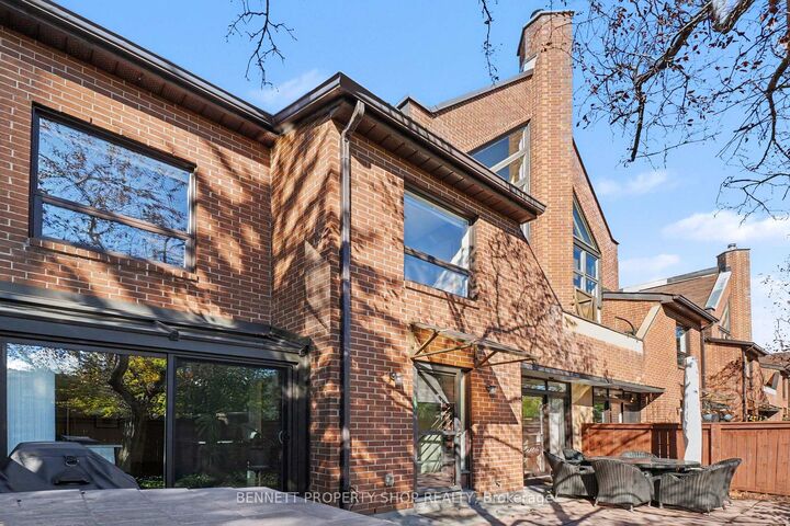 Property Photo: 100 Hillside Drive 45 ON K1K 4J3