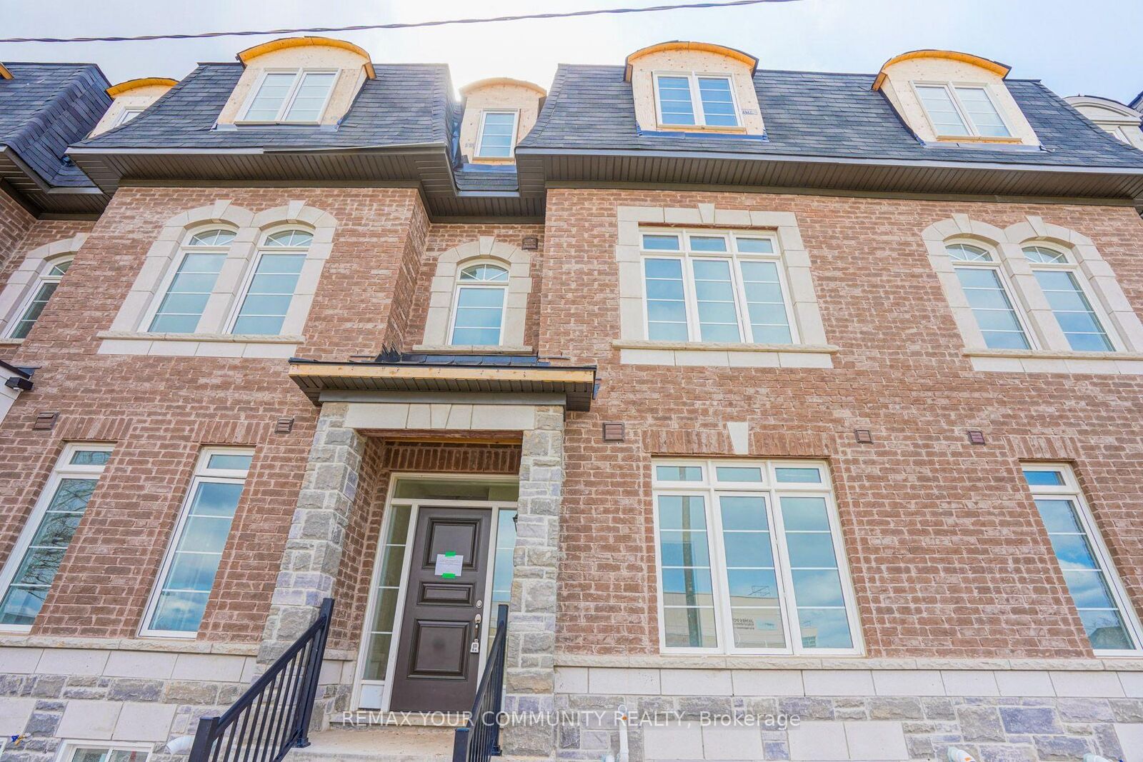 Property Photo:  13 Gilford Street  ON L6Y 0G7 