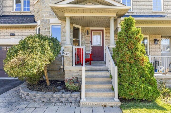 Property Photo:  347 Woodfern Way  ON L3X 2X1 