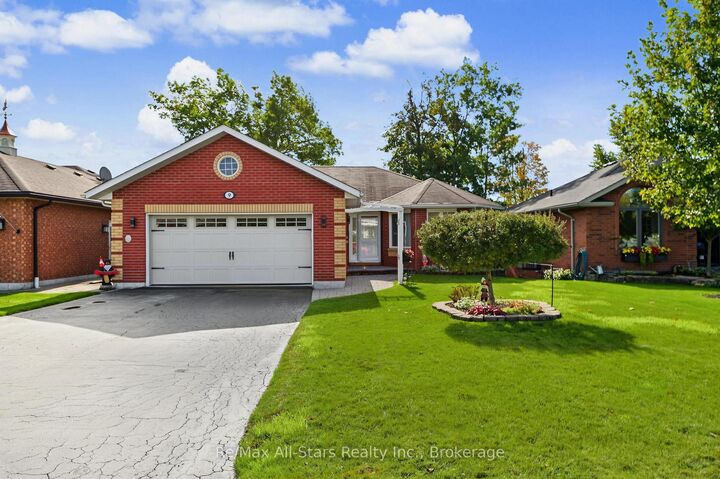 Property Photo:  9 Hillview Drive  ON K0M 1A0 