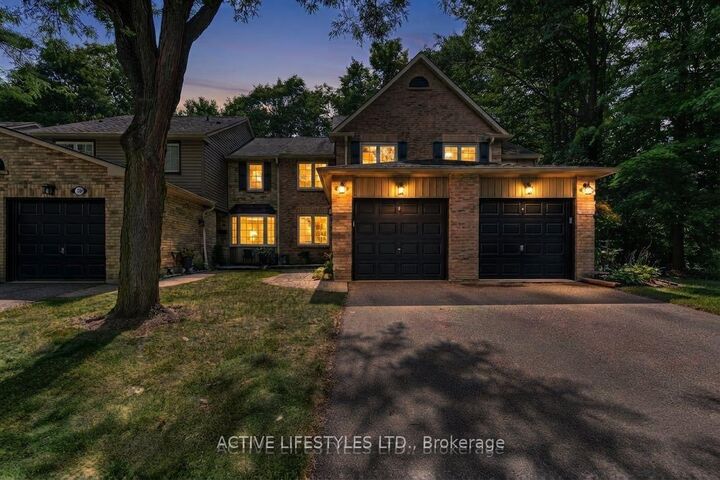 Property Photo:  2766 Folkway Drive 23  ON L5L 3M3 