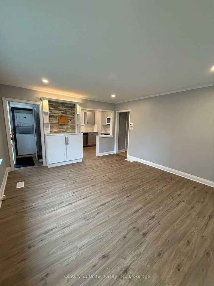 Property Photo:  1269 Clonsilla Avenue A  ON K9J 5Z1 