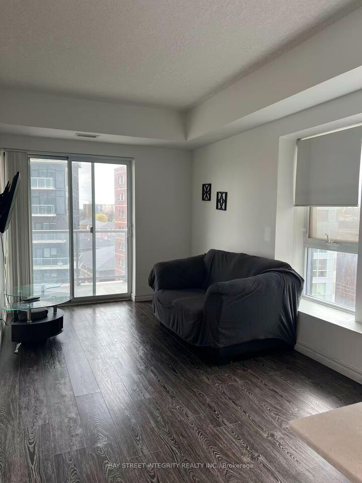 Property Photo:  158 King Street 906  ON N2J 0E5 