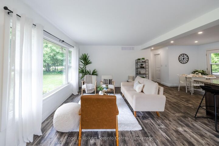 Property Photo:  37 Spencer Street  ON P1L 1E1 