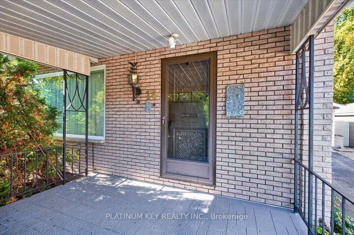 Property Photo: 14 Foster Avenue ON N6H 2K6