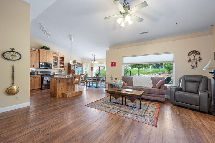 Property Photo: 210 N Mall Dr #115 UT 84790