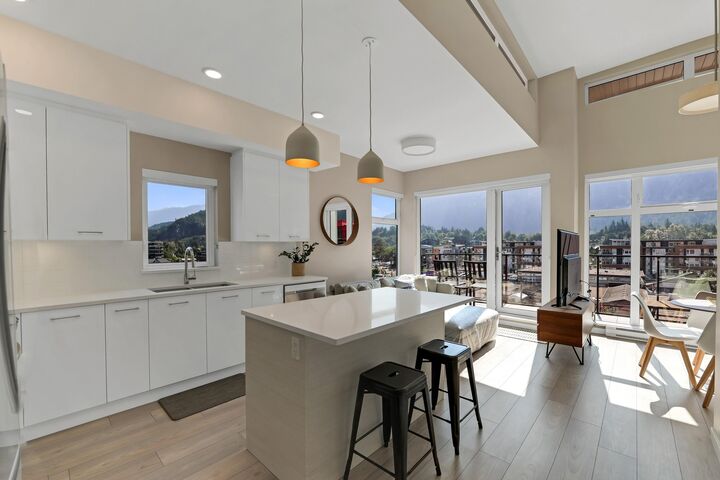 Property Photo:  38033 Second Avenue 616  BC V8B 0C4 