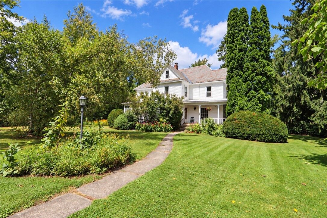 Property Photo:  752 Gravel Road  NY 13148 