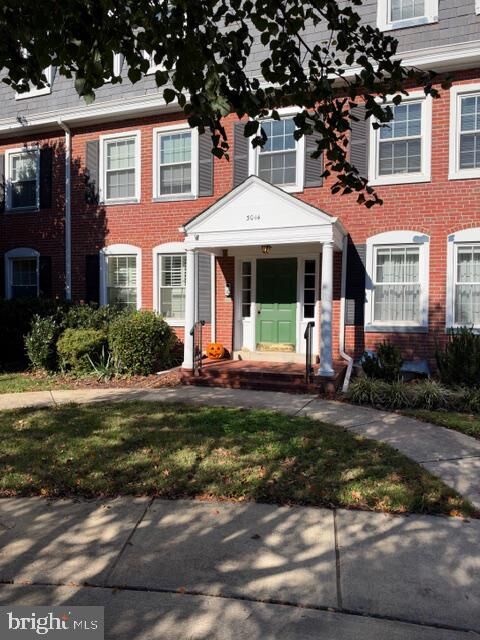 Property Photo: 3014 S Abingdon Street C1 VA 22206