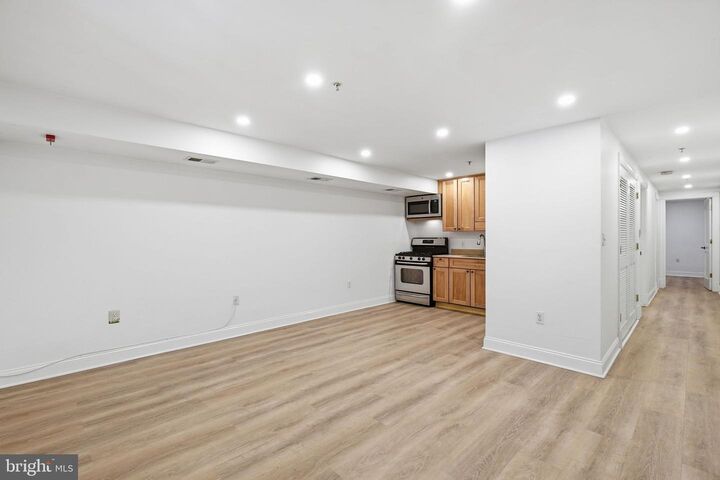 Property Photo:  1729 Church Street NW 1  DC 20036 