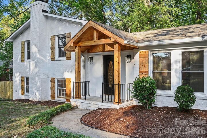 Property Photo:  1412 Rama Road  NC 28211 