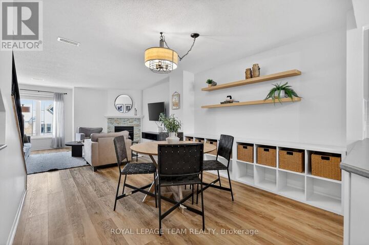 Property Photo:  424 Hillsboro Private 13  ON K2M 3A8 