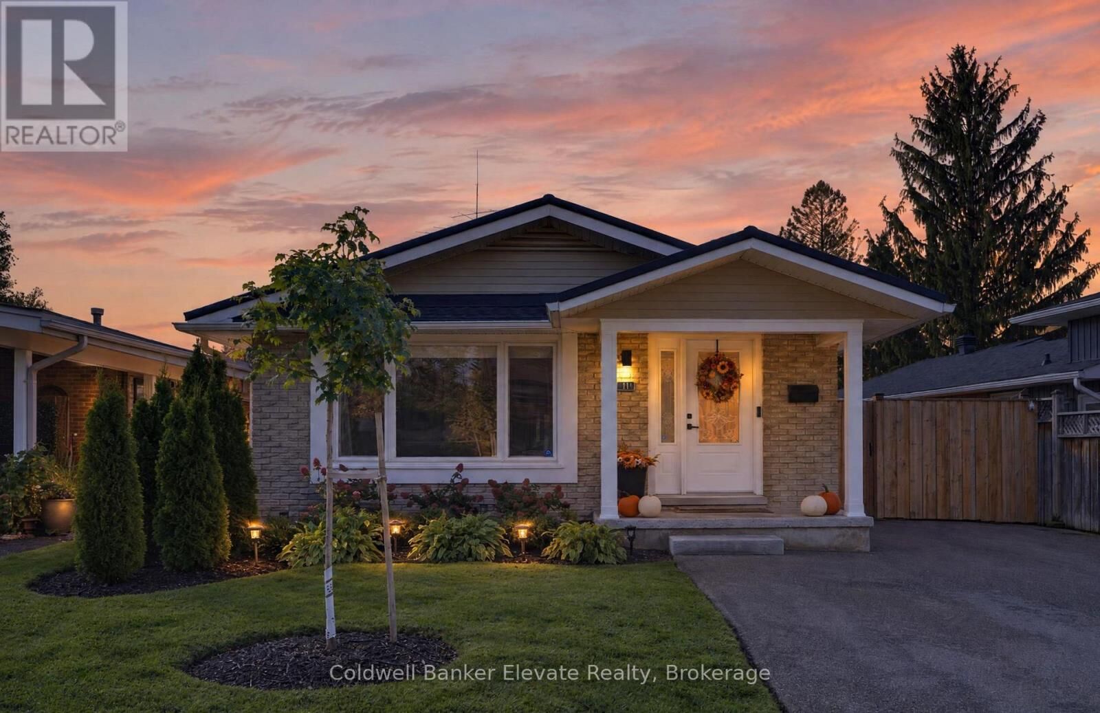 Property Photo: 111 Kingswood Drive ON N2E 1B2