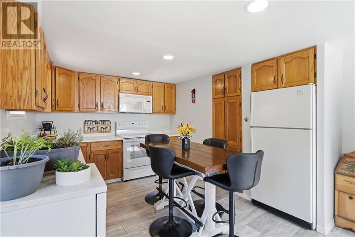 Property Photo:  167 Hillsboro  ON P3B 3B5 