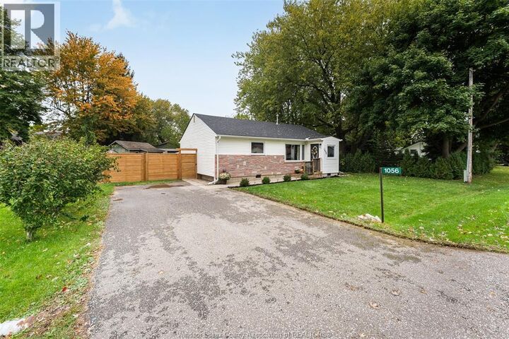 Property Photo:  1056 Spruce Avenue  ON N9Y 3V3 