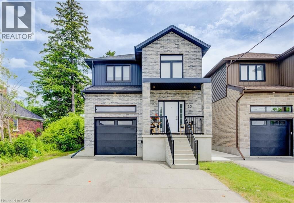 Property Photo:  35 Second Avenue B  ON N2C 1N4 