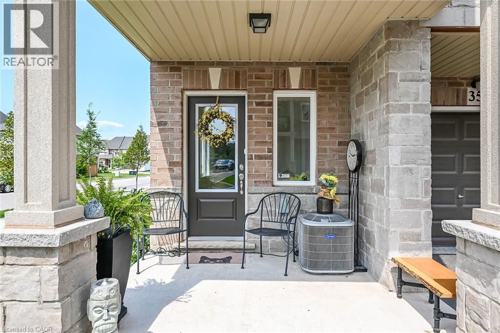 Property Photo:  40 Zinfandel Drive 35  ON L8E 0L1 