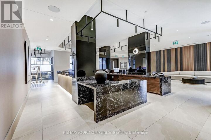 Property Photo:  2545 Simcoe Street North 306  ON L1L 0W3 