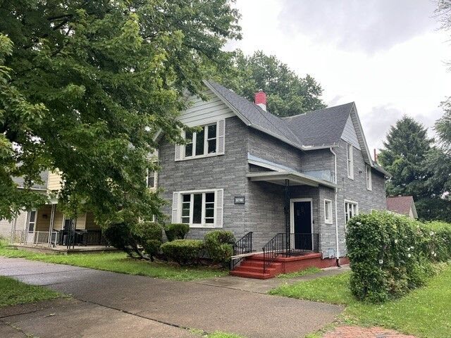 Property Photo:  551 E 10th Street  PA 16503 