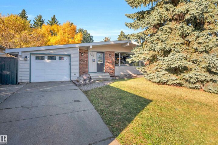 Property Photo:  132 Garland Crescent  AB T8A 2R4 