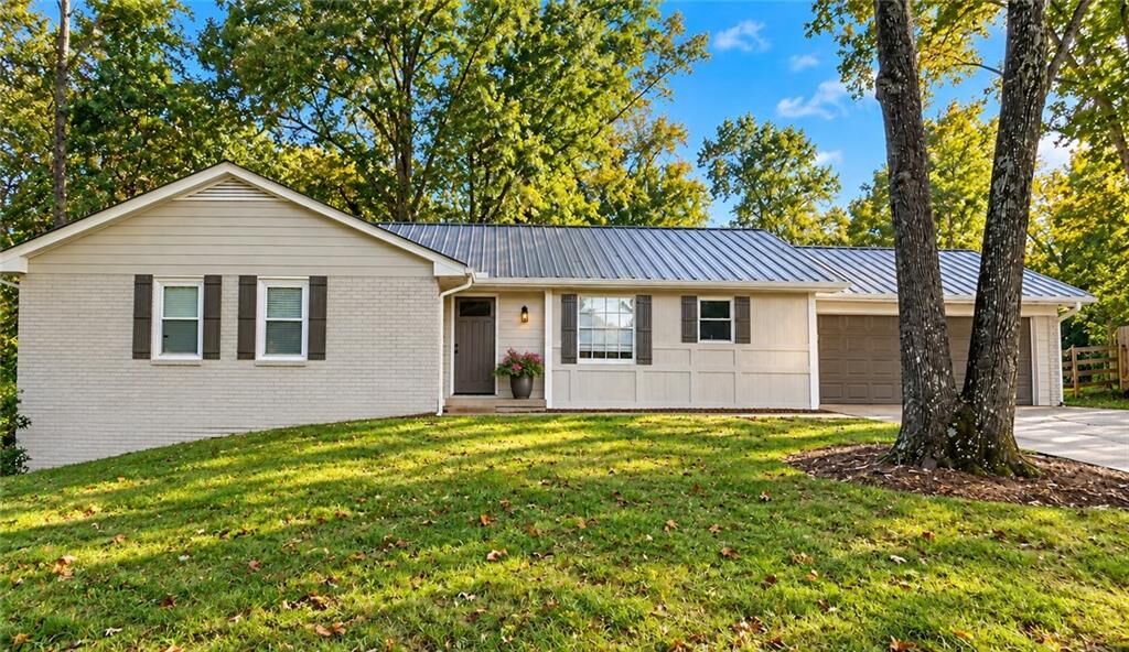 Property Photo:  390 Tidwell Circle  GA 30004 