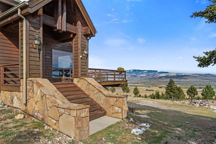 Property Photo:  81 Cougar Lane  MT 59710 