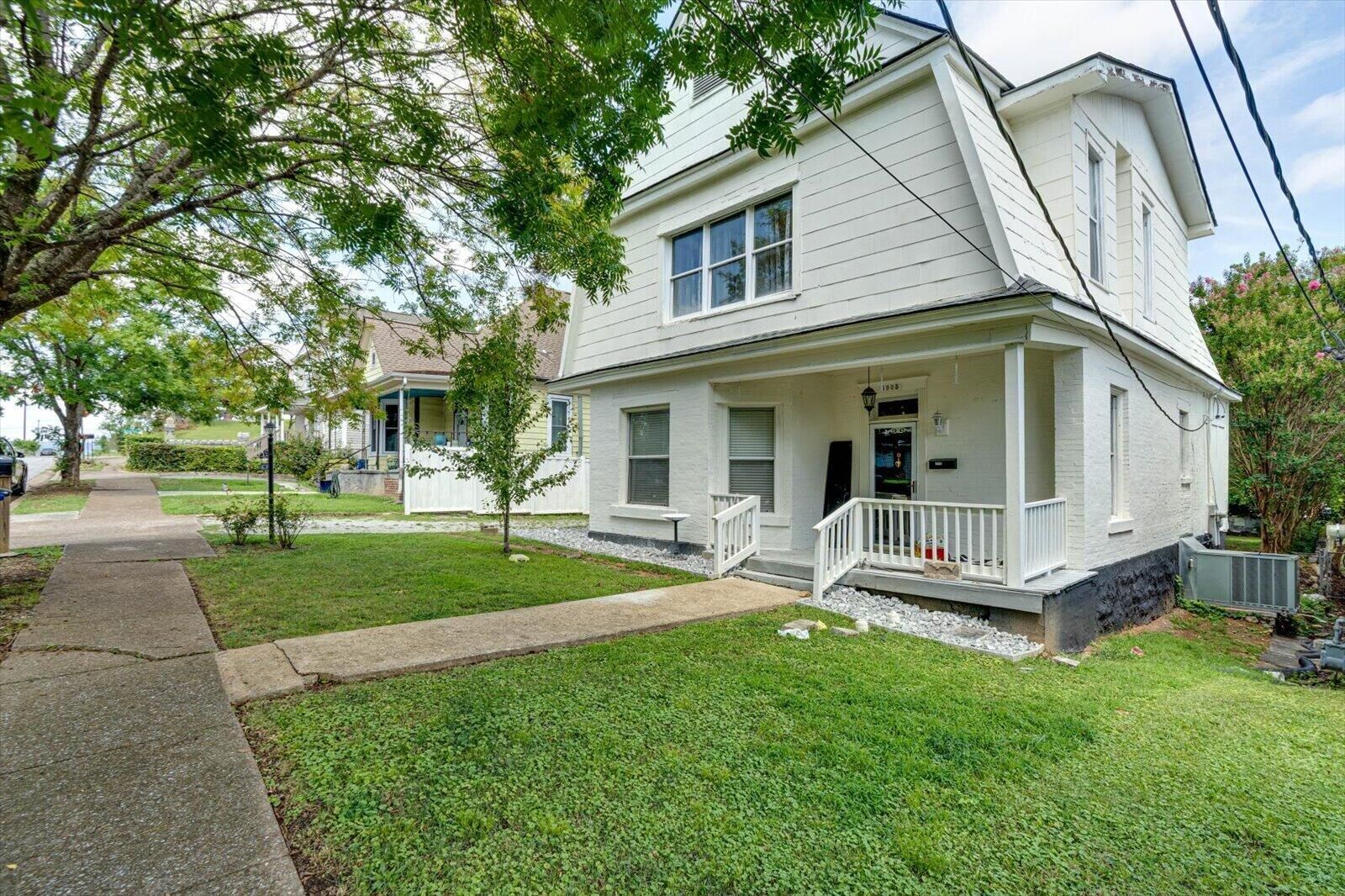 Property Photo:  1905 Ivy Street  TN 37404 