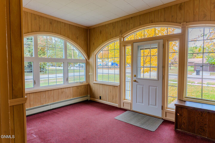 Property Photo:  211 Ertel Avenue  ND 58656 