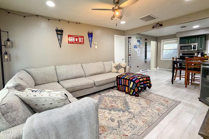 Property Photo:  21 Westfield Circle  ND 58701 
