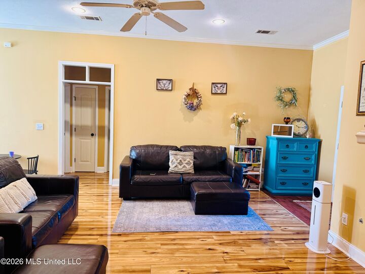 Property Photo:  104 Silver Ridge Lane  MS 39208 
