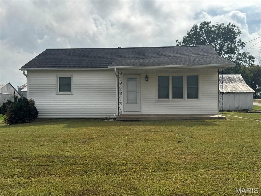 Property Photo: 9333 County Road 203 MO 63701