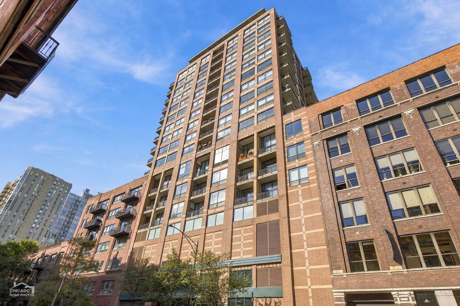 Property Photo:  400 W Ontario Street 707  IL 60654 