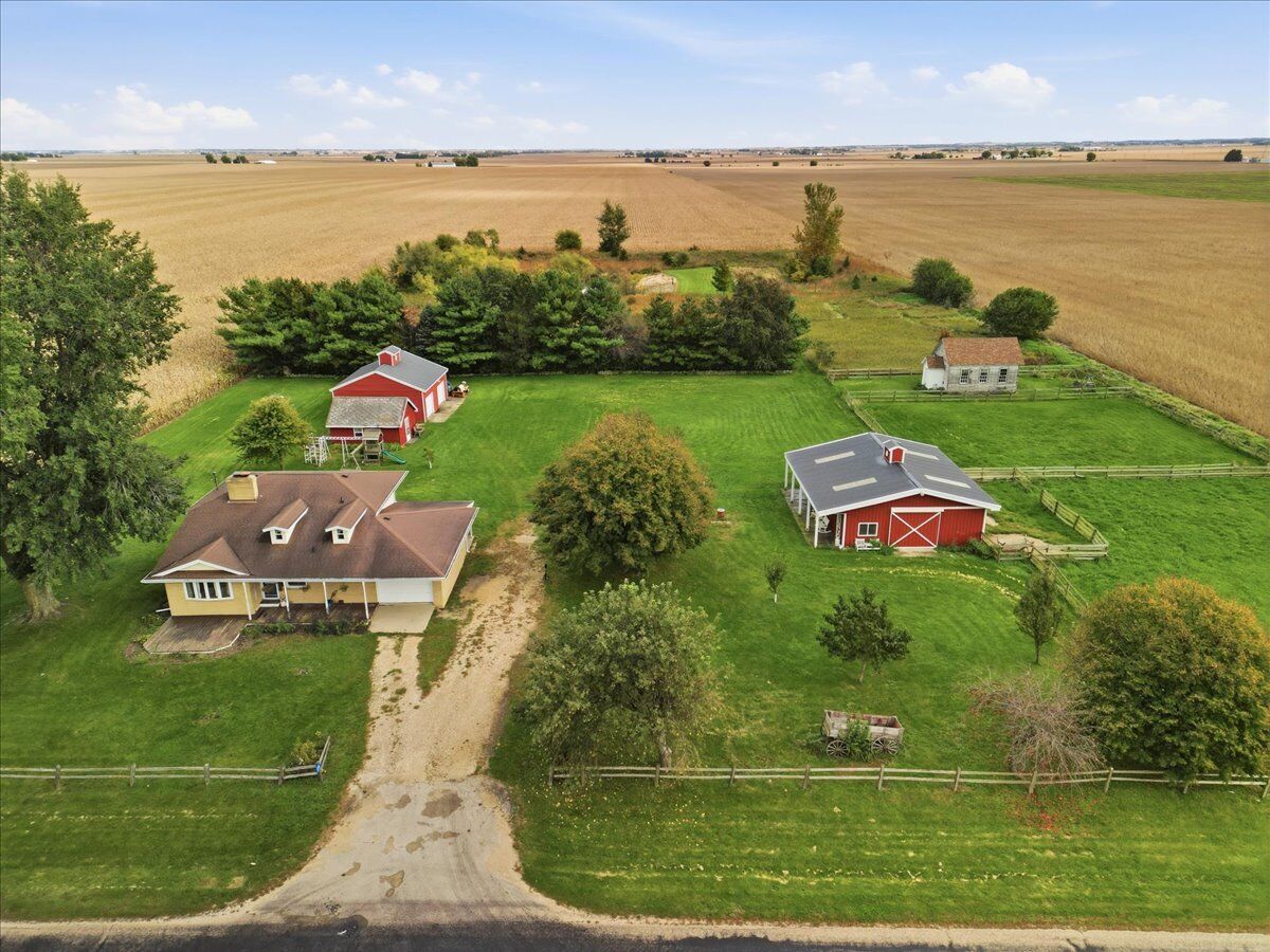 Property Photo: 1754 Brooklyn Road IL 61006