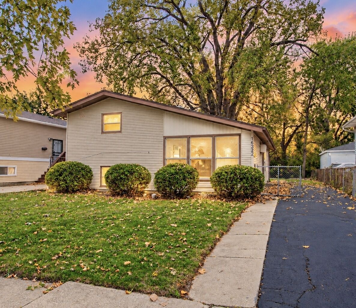 Property Photo: 16322 Justine Street IL 60428
