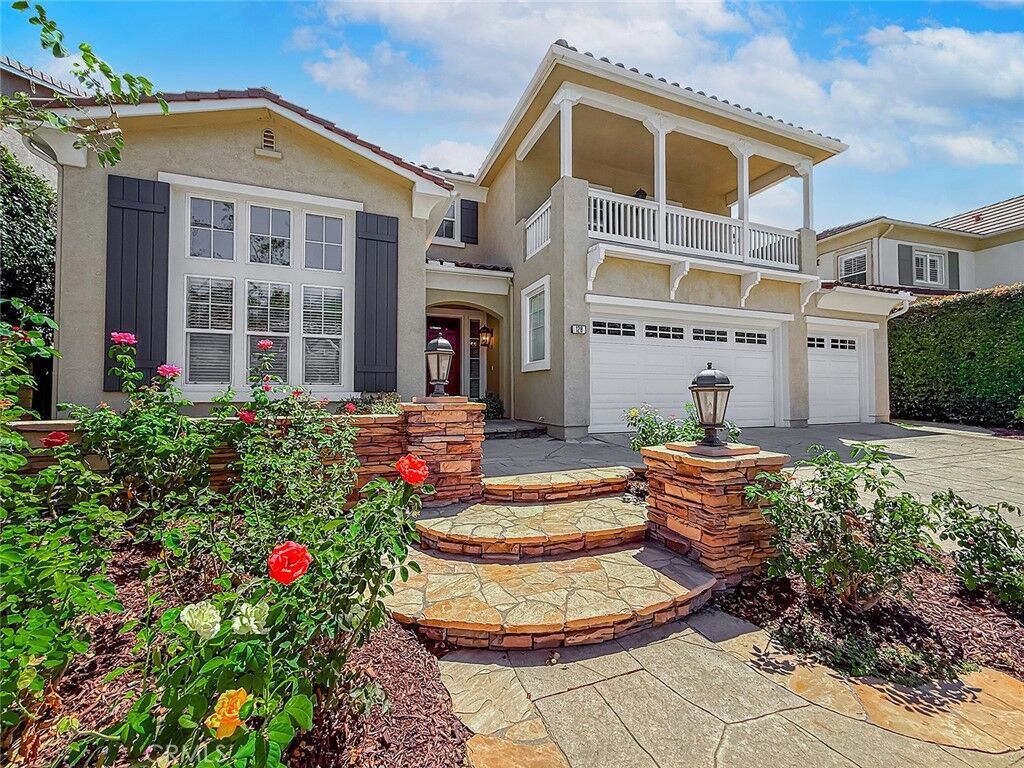Property Photo:  128 Laurel Ridge  CA 93065 