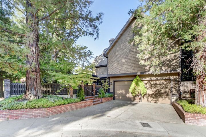 Property Photo: 2314 Fortuna Court CA 95616