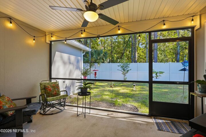 Property Photo:  12557 Creekside Manor Drive  FL 32218 