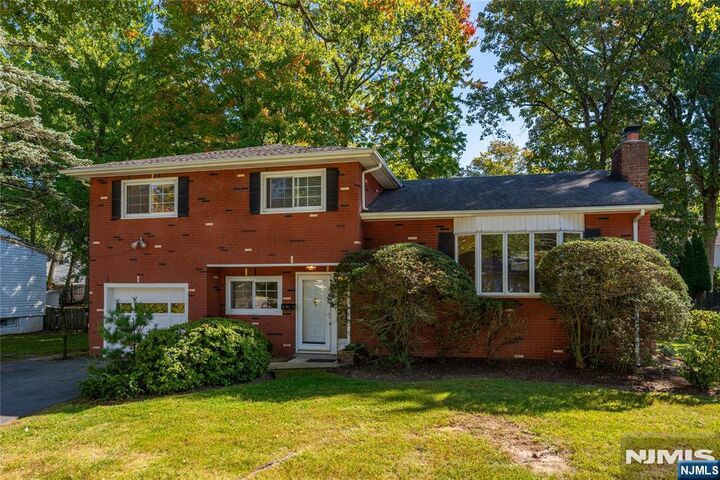 Property Photo:  45 Crestmont Road  NJ 07052 