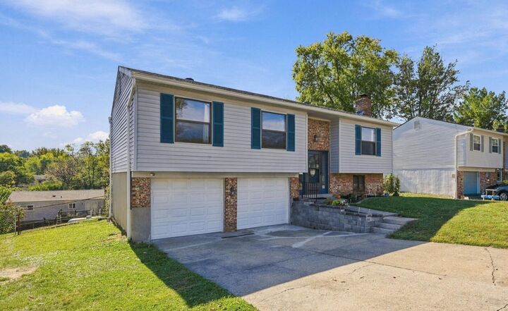 Property Photo: 3908 Pathfinder Court KY 41042
